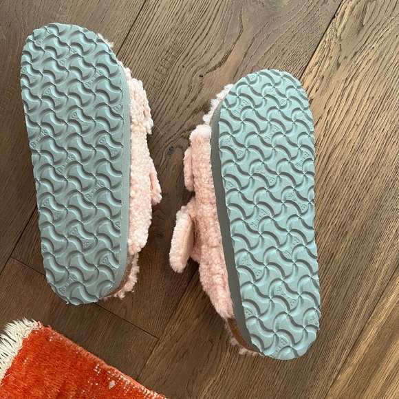 Birkenstock Arizona Teddy in Rose - Picture 3 of 5